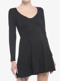 Black Corset Seam Long-Sleeve Dress