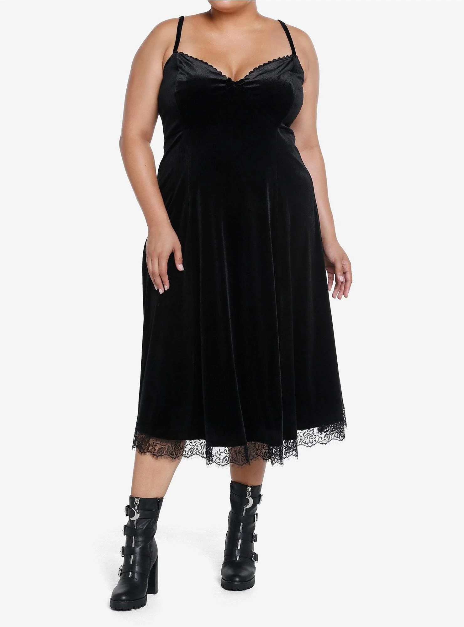 Cosmic Aura Black Velvet Lace Midi Dress Plus Size - Image 2